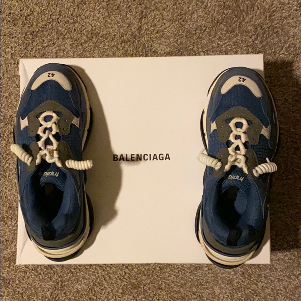 Balenciaga sneakers size 42